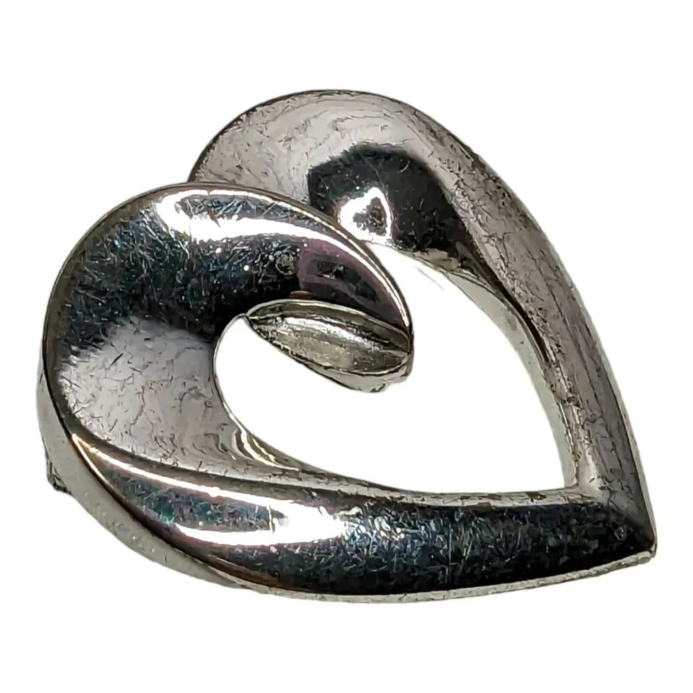 Anne Klein AK Silver Plated Polished Curve Heart Brooch Pin‎ Womens Jewelry